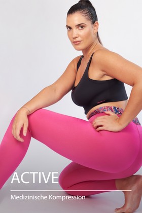 Frau trägt die ACTIVE leggings von LIPOELASTIC